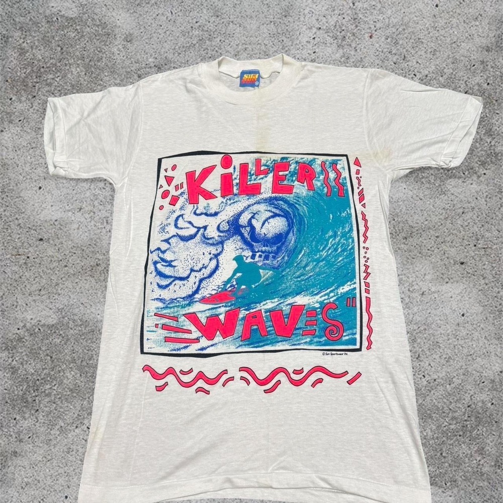 80s Killer Waves Surfing Shirt Medium